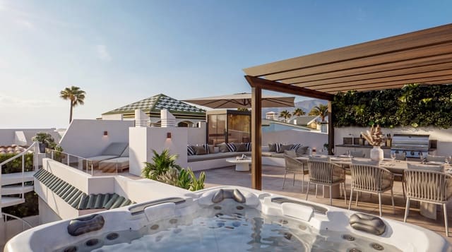 3 sypialnia Penthouse na sprzedaż w Marbella z basenem garażem - 2 495 000 € (Ref: 10035008)