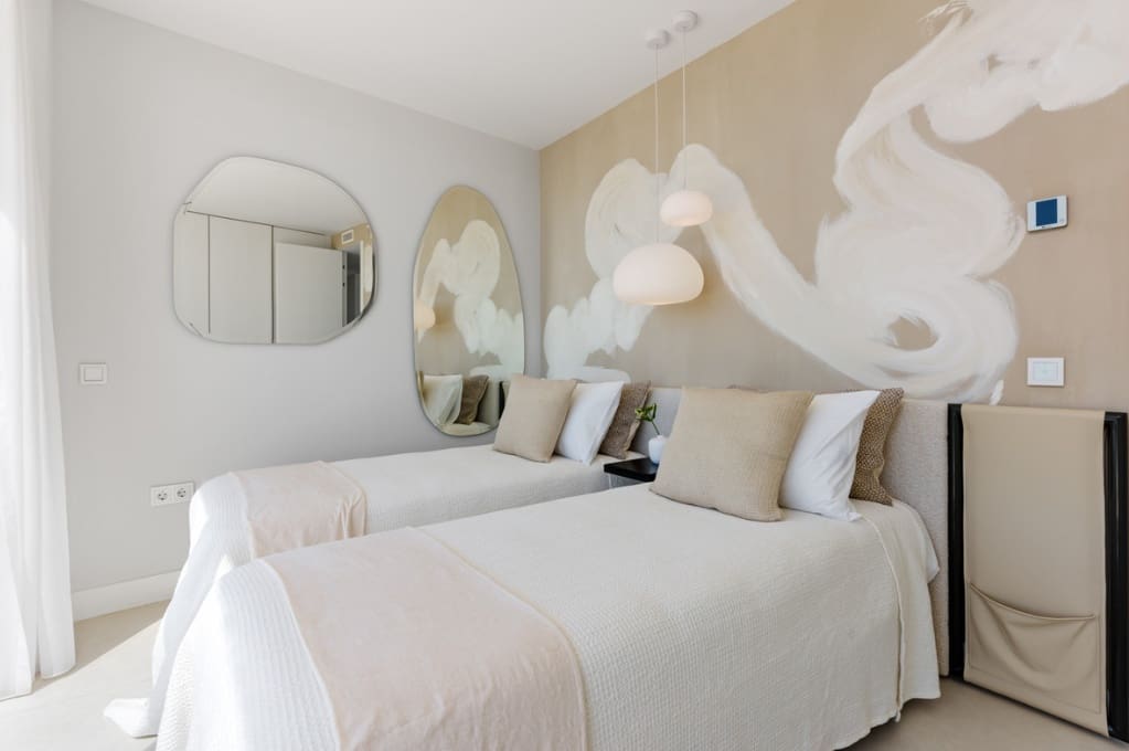 3 soverom Penthouse til salgs i Estepona med svømmebasseng garasje - € 2 490 000 (Ref: 10037080)
