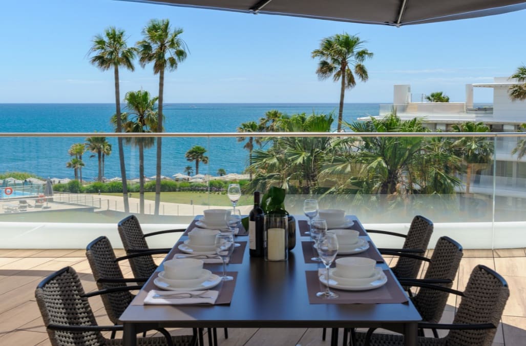 3 soverom Penthouse til salgs i Estepona med svømmebasseng garasje - € 2 490 000 (Ref: 10037080)