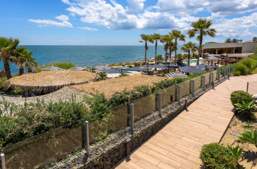 3 soverom Penthouse til salgs i Estepona med svømmebasseng garasje - € 2 490 000 (Ref: 10037080)