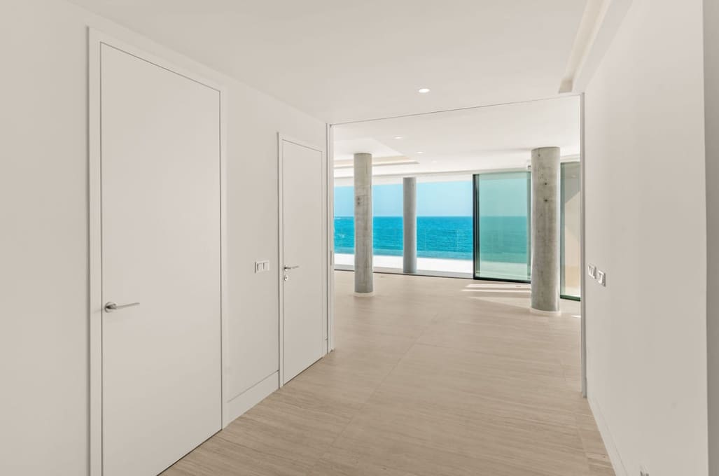 4 quarto Penthouse para venda em Estepona com piscina garagem - 4 650 000 € (Ref: 10037081)