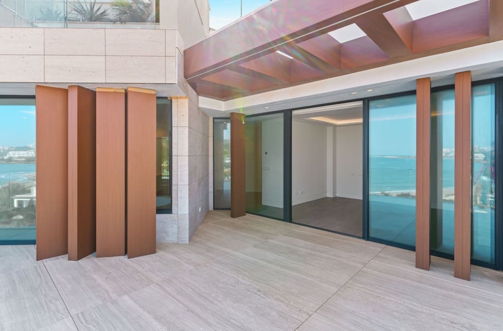 4 quarto Penthouse para venda em Estepona com piscina garagem - 4 650 000 € (Ref: 10037081)