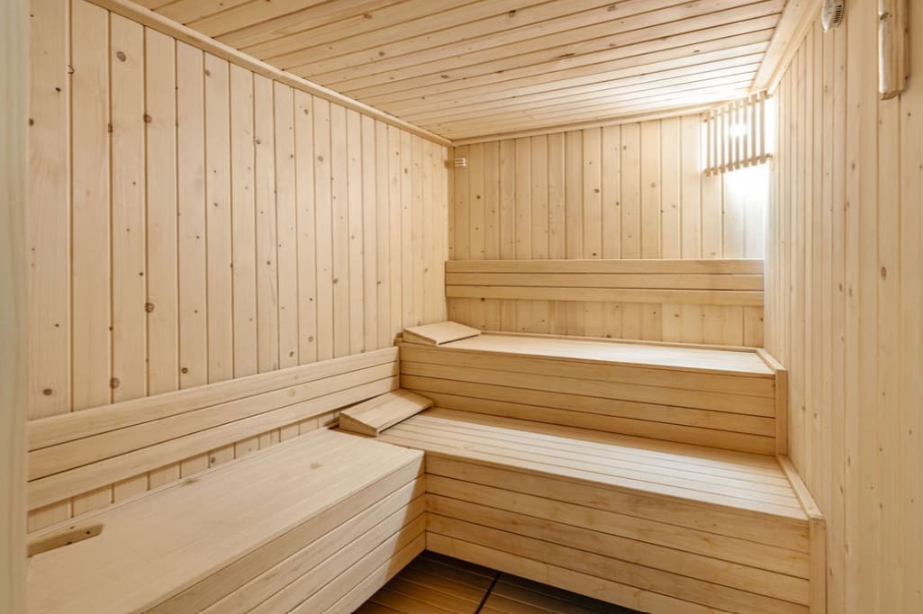 4 quarto Penthouse para venda em Estepona com piscina garagem - 4 650 000 € (Ref: 10037081)