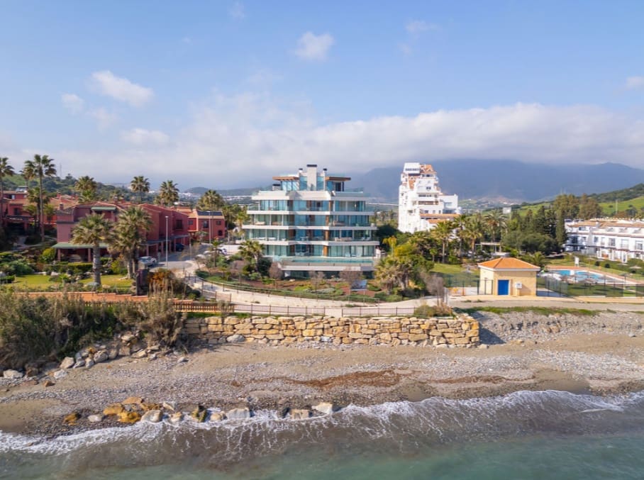 4 quarto Penthouse para venda em Estepona com piscina garagem - 4 650 000 € (Ref: 10037081)