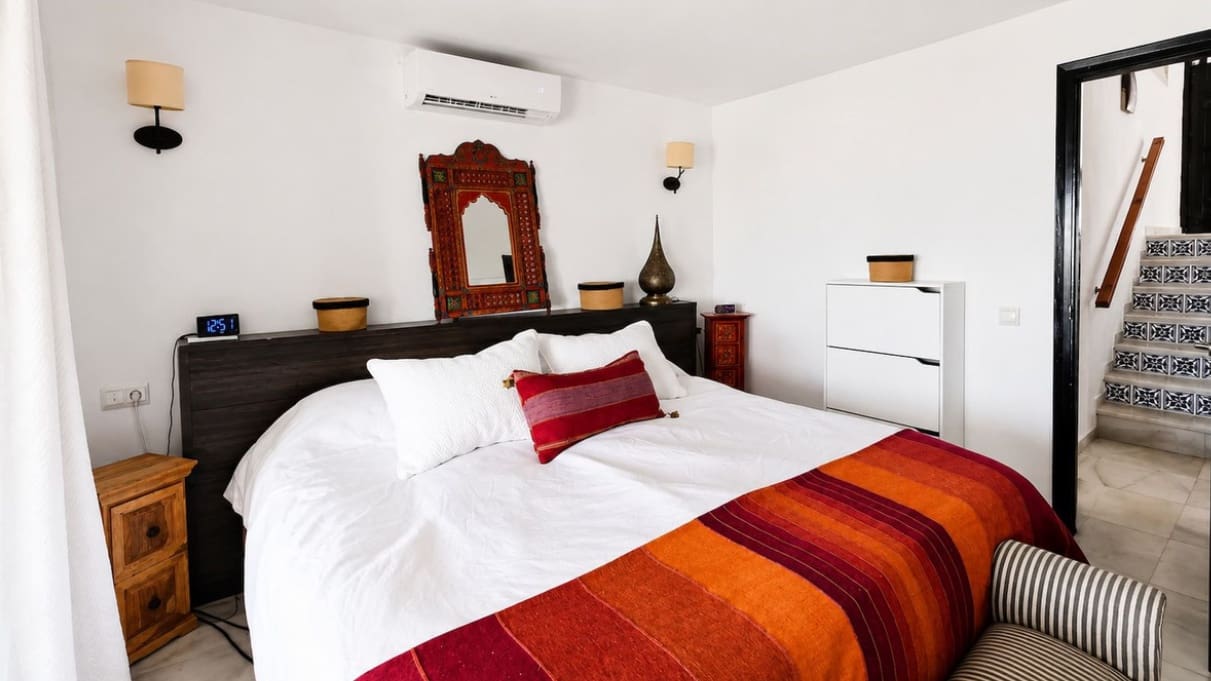 3 Zimmer Villa zu verkaufen in Bahia de Casares mit Pool Garage - 680.000 € (Ref: 10037082)