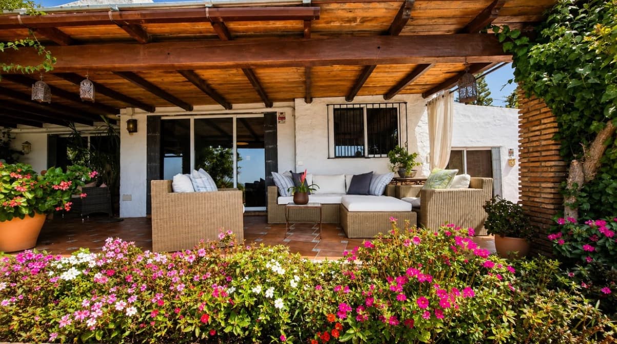 3 Zimmer Villa zu verkaufen in Bahia de Casares mit Pool Garage - 680.000 € (Ref: 10037082)