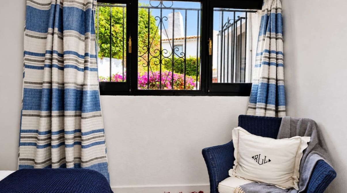 3 Zimmer Villa zu verkaufen in Bahia de Casares mit Pool Garage - 680.000 € (Ref: 10037082)