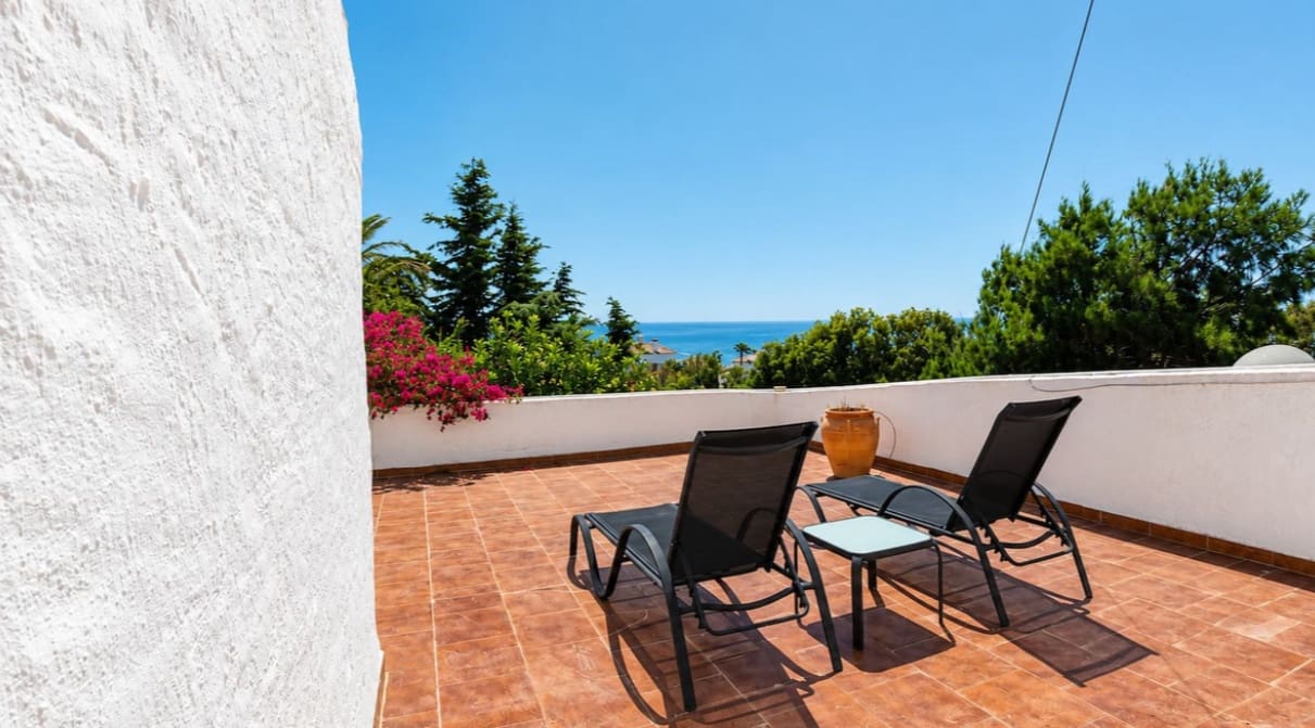 3 Zimmer Villa zu verkaufen in Bahia de Casares mit Pool Garage - 680.000 € (Ref: 10037082)