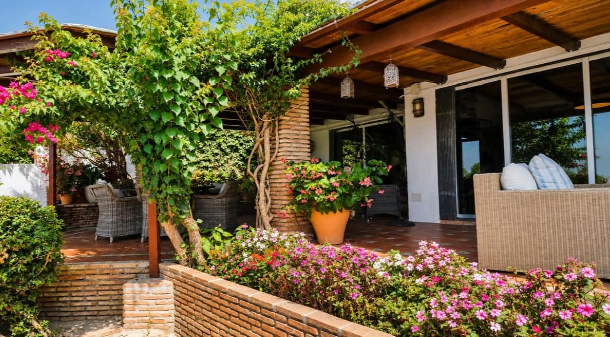 3 Zimmer Villa zu verkaufen in Bahia de Casares mit Pool Garage - 680.000 € (Ref: 10037082)