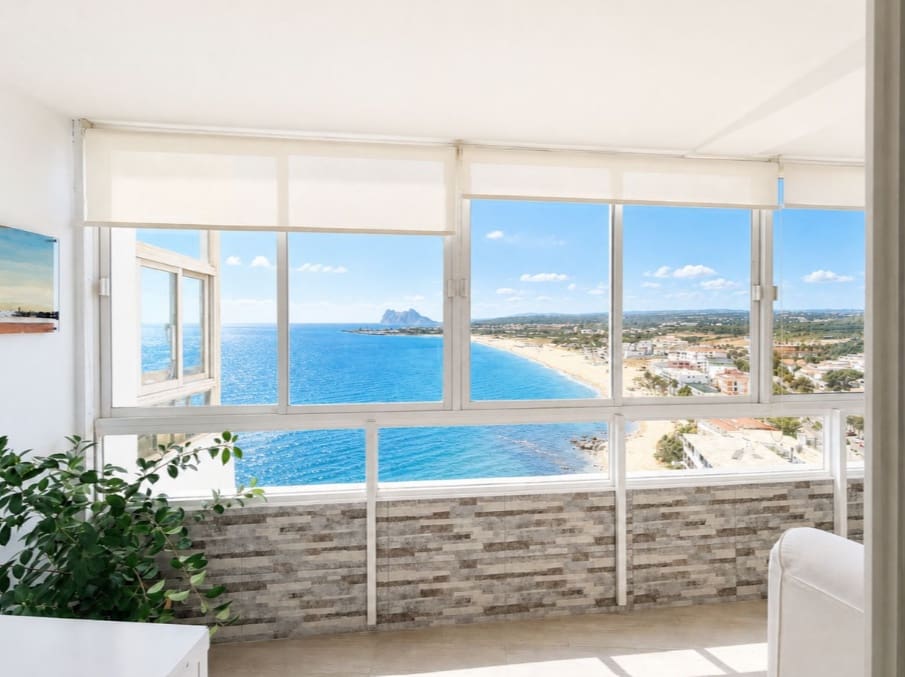 Apartamento de 3 habitaciones en Torreguadiaro en venta - 565.000 € (Ref: 10037084)