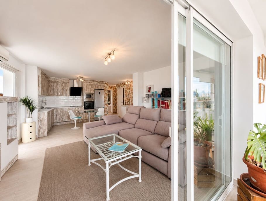 Apartamento de 3 habitaciones en Torreguadiaro en venta - 565.000 € (Ref: 10037084)