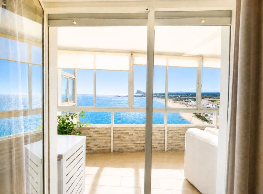 Apartamento de 3 habitaciones en Torreguadiaro en venta - 565.000 € (Ref: 10037084)