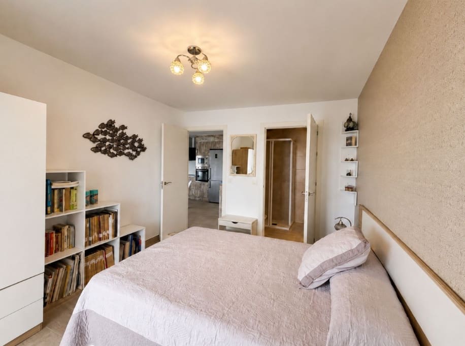 Apartamento de 3 habitaciones en Torreguadiaro en venta - 565.000 € (Ref: 10037084)
