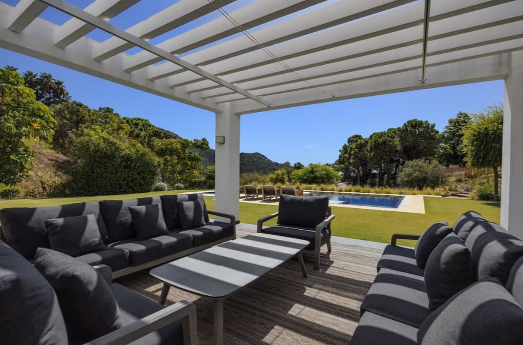 4 quarto Moradia para venda em Marbella com piscina garagem - 2 395 000 € (Ref: 10049993)
