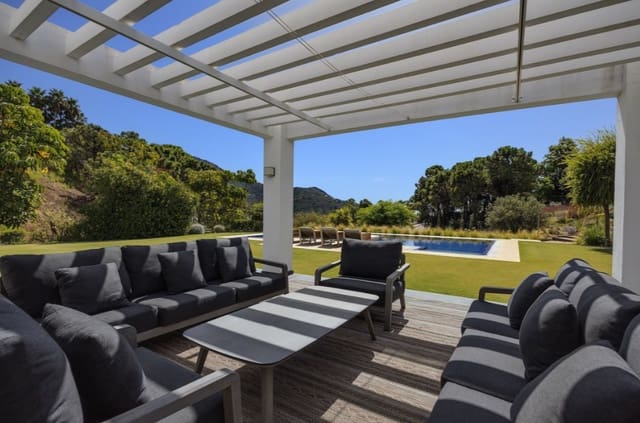 4 quarto Moradia para venda em Marbella com piscina garagem - 2 395 000 € (Ref: 10049993)