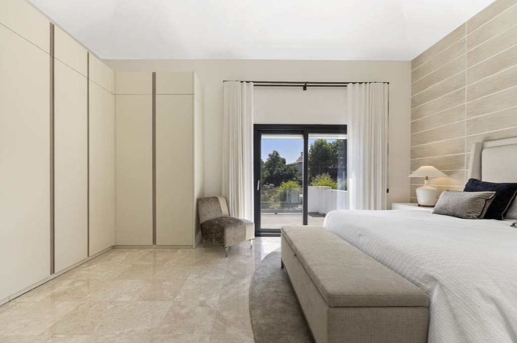 4 quarto Moradia para venda em Marbella com piscina garagem - 2 395 000 € (Ref: 10049993)