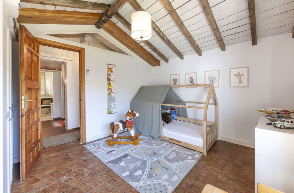 Chalet de 3 habitaciones en Marbella en venta con piscina garaje - 1.495.000 € (Ref: 10049995)