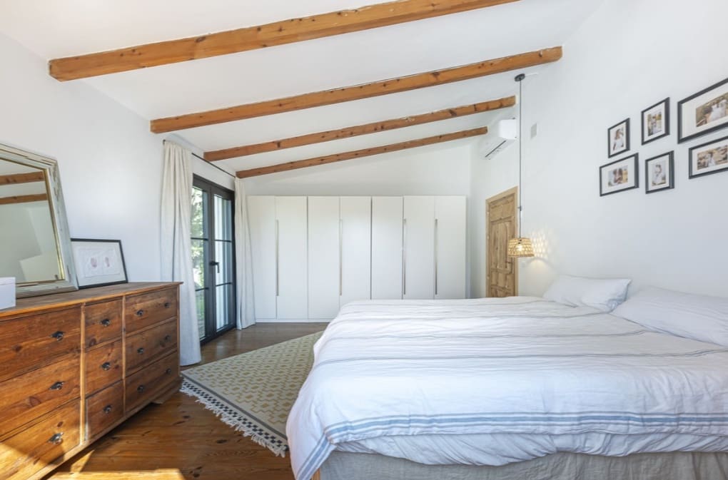 Chalet de 3 habitaciones en Marbella en venta con piscina garaje - 1.495.000 € (Ref: 10049995)