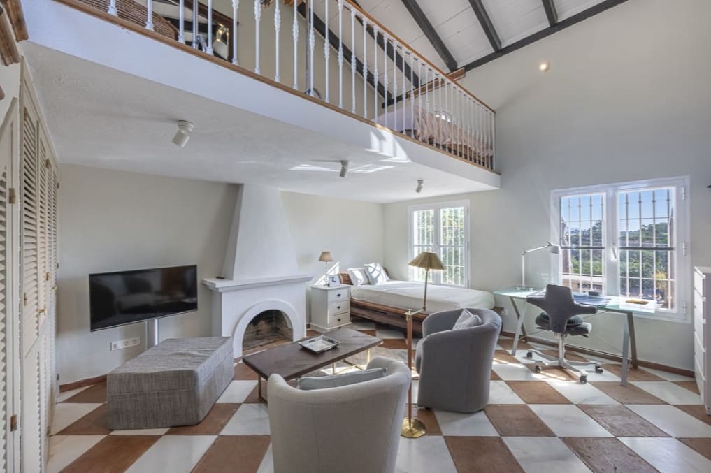 Chalet de 3 habitaciones en Marbella en venta con piscina garaje - 1.495.000 € (Ref: 10049995)