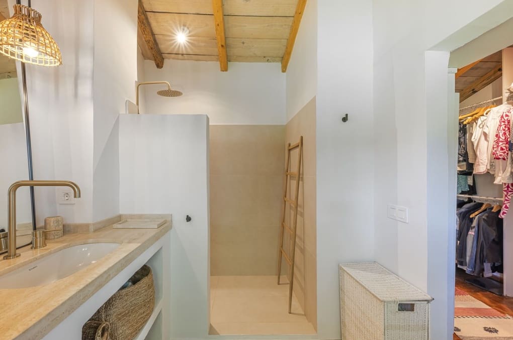 Chalet de 3 habitaciones en Marbella en venta con piscina garaje - 1.495.000 € (Ref: 10049995)