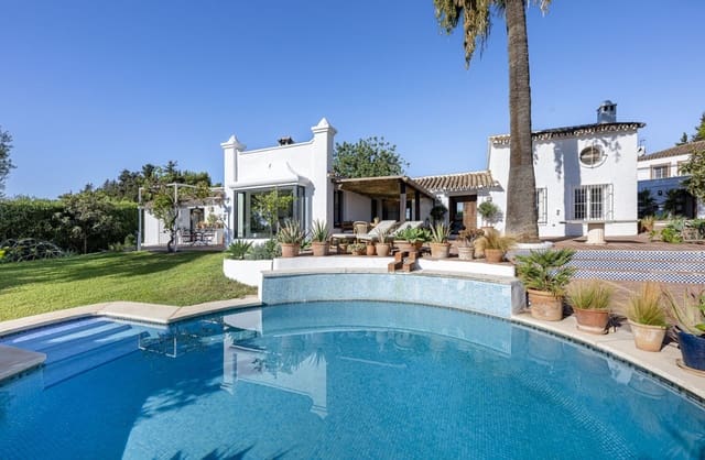 Chalet de 3 habitaciones en Marbella en venta con piscina garaje - 1.495.000 € (Ref: 10049995)