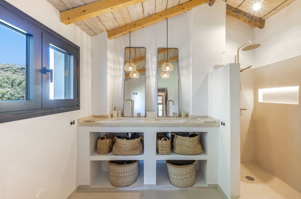 Chalet de 3 habitaciones en Marbella en venta con piscina garaje - 1.495.000 € (Ref: 10049995)