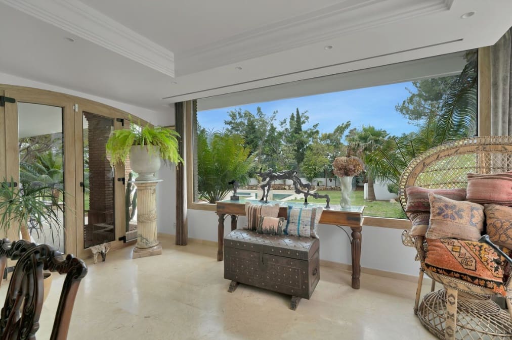 4 Zimmer Villa zu verkaufen in Marbella mit Pool Garage - 2.450.000 € (Ref: 10049996)