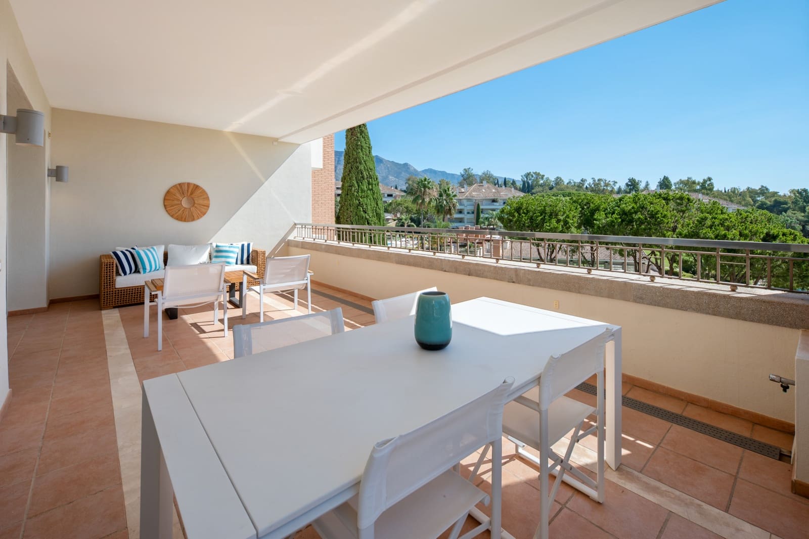 3 bedroom Apartment for sale in Golden Mile with pool garage - € 3,750,000 (Ref: 10049998)