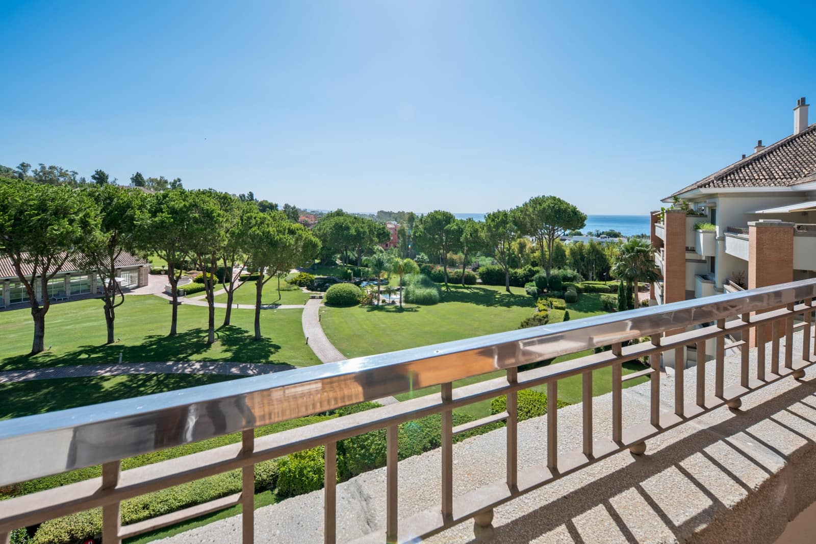 3 bedroom Apartment for sale in Golden Mile with pool garage - € 3,750,000 (Ref: 10049998)