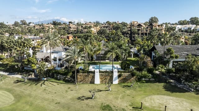 5 slaapkamer Villa te koop in Marbella met zwembad garage - € 2.650.000 (Ref: 10051119)
