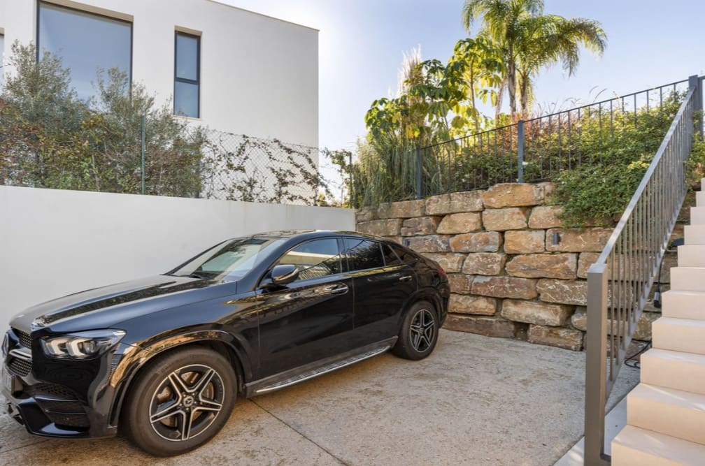 3 slaapkamer Villa te koop in Manilva met zwembad garage - € 1.395.000 (Ref: 10070413)