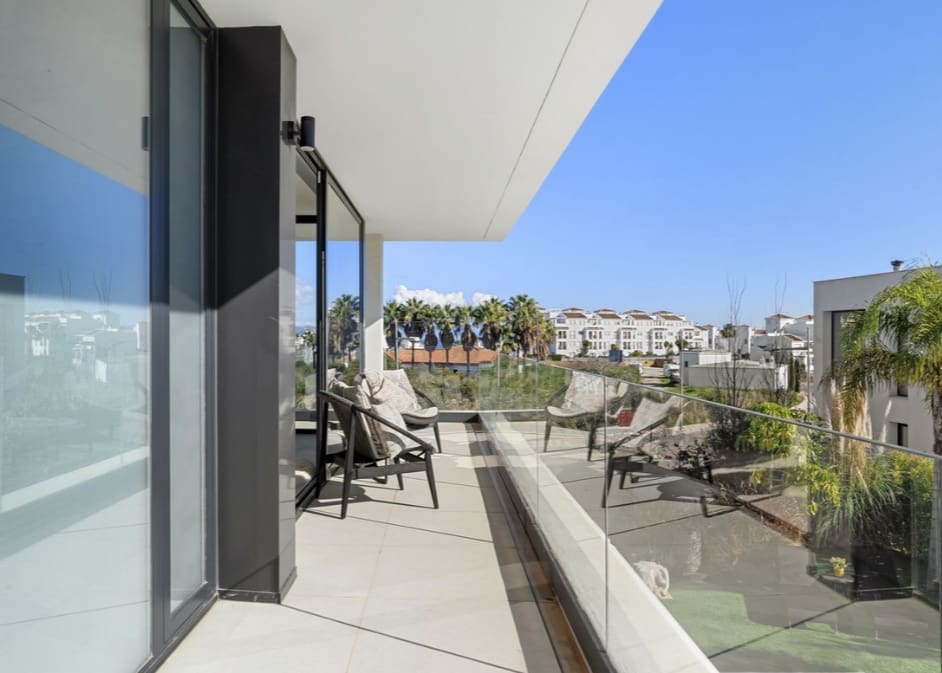 3 slaapkamer Villa te koop in Manilva met zwembad garage - € 1.395.000 (Ref: 10070413)