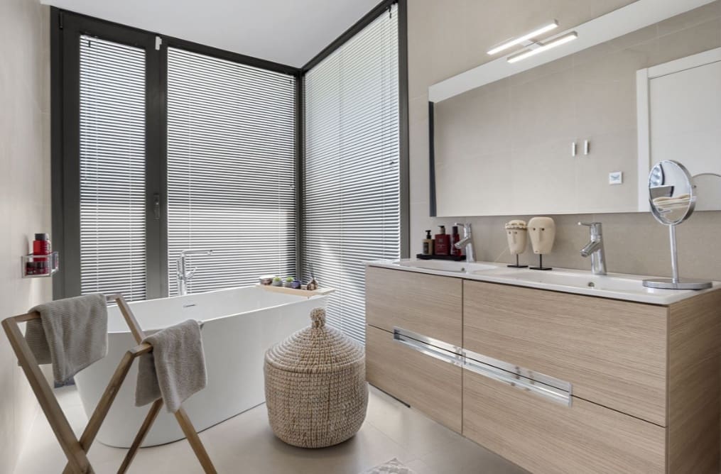 3 slaapkamer Villa te koop in Manilva met zwembad garage - € 1.395.000 (Ref: 10070413)