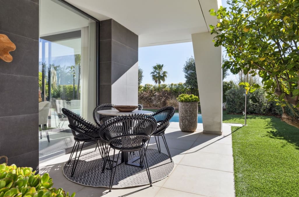 3 slaapkamer Villa te koop in Manilva met zwembad garage - € 1.395.000 (Ref: 10070413)
