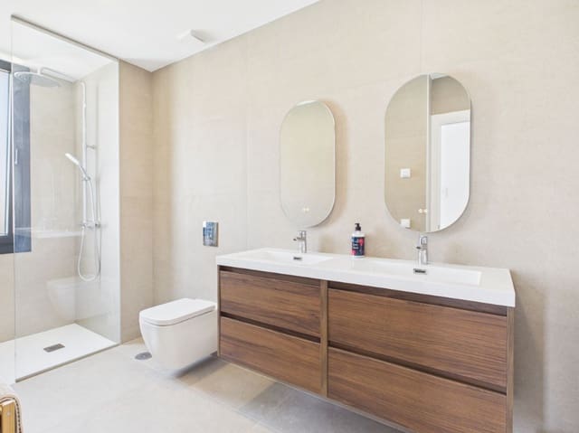 4 camera da letto Villa in vendita in Estepona con piscina garage - 1.150.000 € (Rif: 10070418)