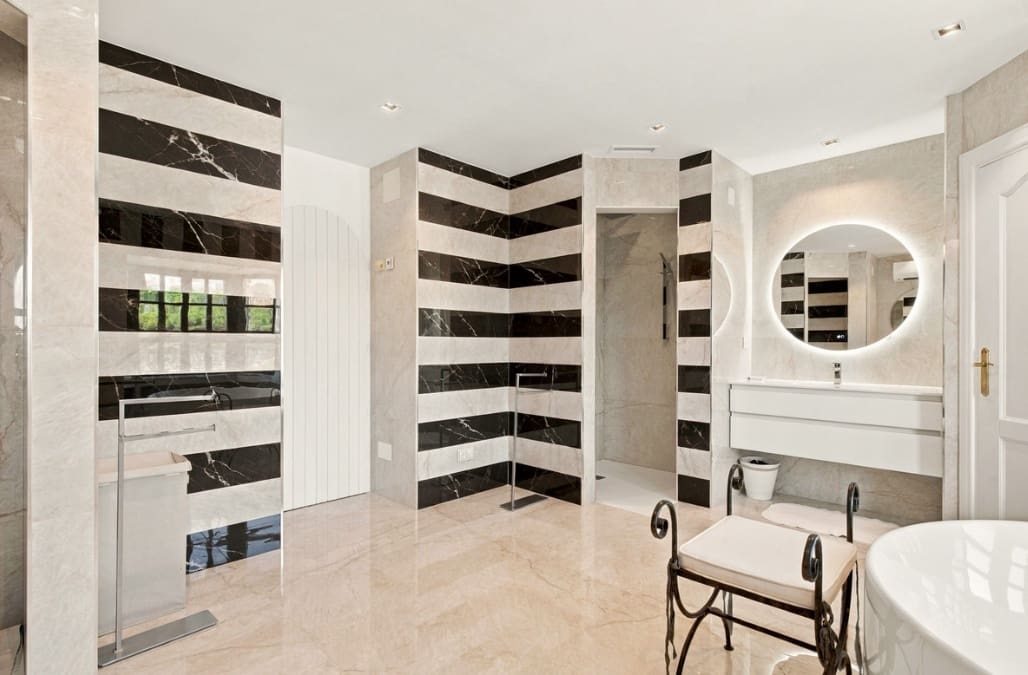 7 slaapkamer Villa te koop in Marbella met zwembad garage - € 4.950.000 (Ref: 10088950)