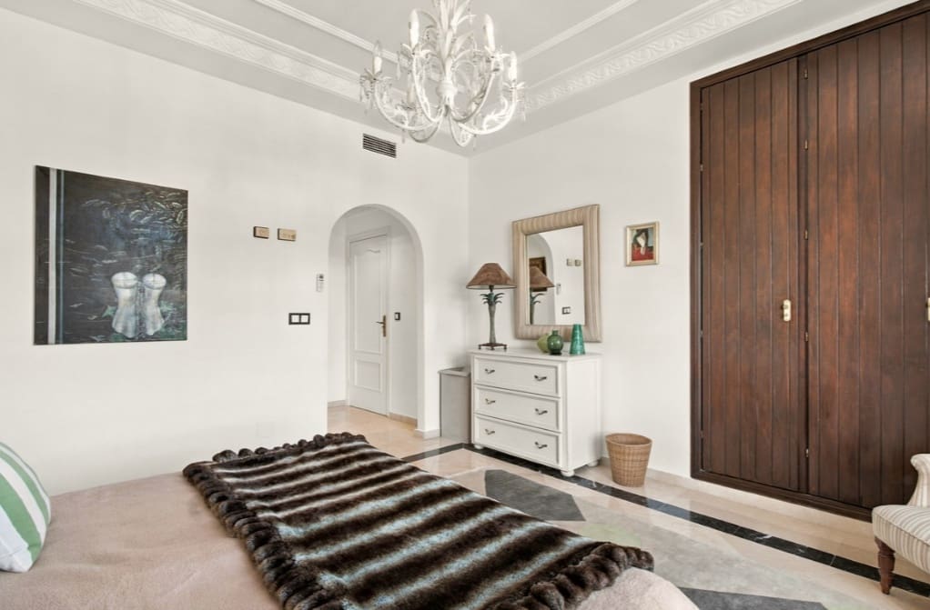 7 slaapkamer Villa te koop in Marbella met zwembad garage - € 4.950.000 (Ref: 10088950)