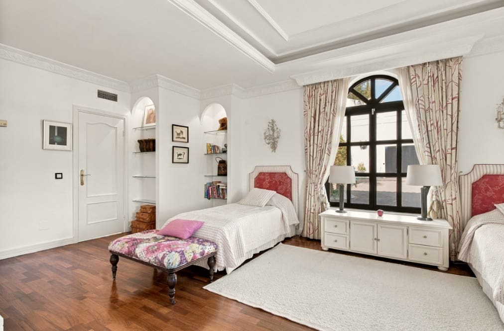 7 slaapkamer Villa te koop in Marbella met zwembad garage - € 4.950.000 (Ref: 10088950)