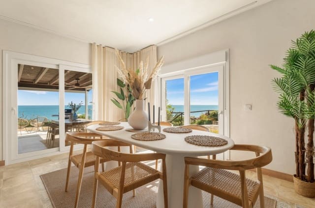 4 soverom Villa til salgs i Estepona med svømmebasseng garasje - € 1 695 000 (Ref: 10088951)