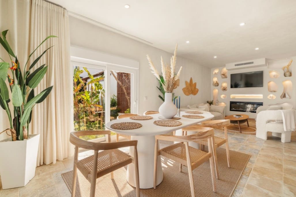 4 soverom Villa til salgs i Estepona med svømmebasseng garasje - € 1 695 000 (Ref: 10088951)