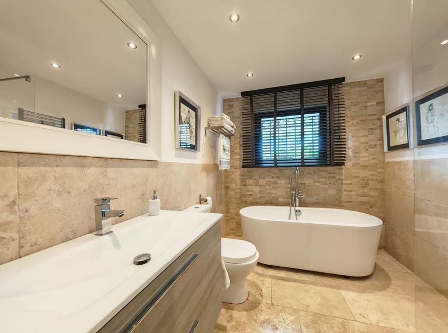 3 sypialnia Willa na sprzedaż w La Cala de Mijas z basenem garażem - 1 600 000 € (Ref: 10088952)