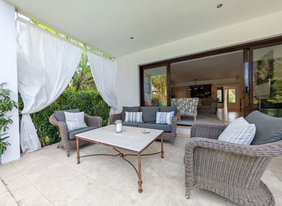 3 sypialnia Willa na sprzedaż w La Cala de Mijas z basenem garażem - 1 600 000 € (Ref: 10088952)