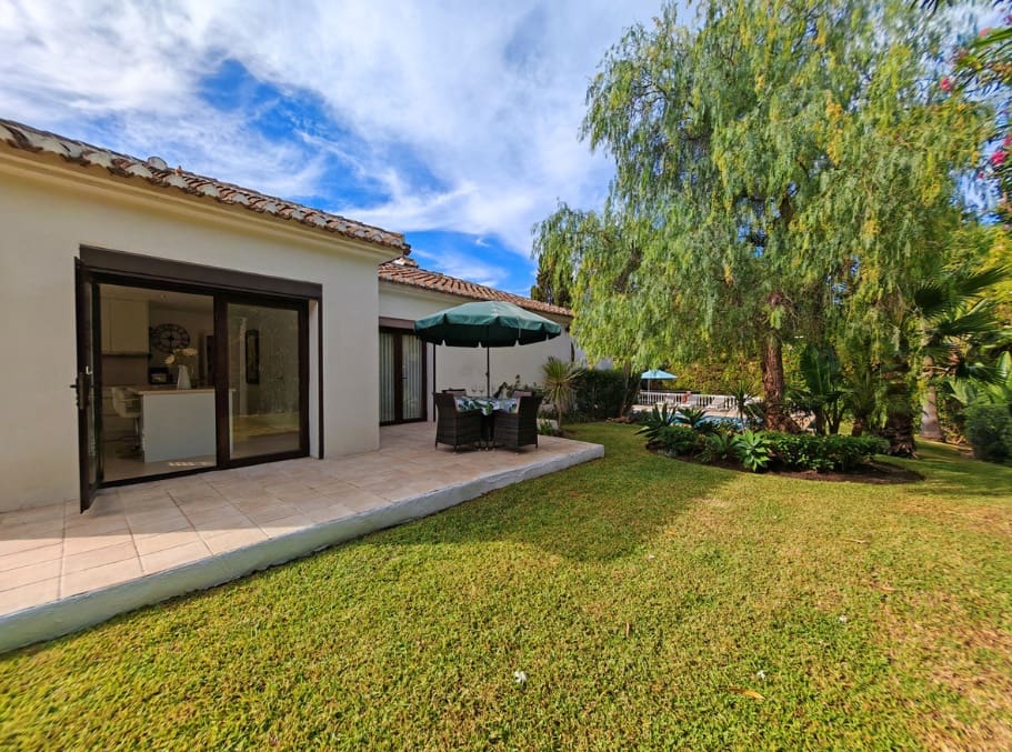 3 sypialnia Willa na sprzedaż w La Cala de Mijas z basenem garażem - 1 600 000 € (Ref: 10088952)