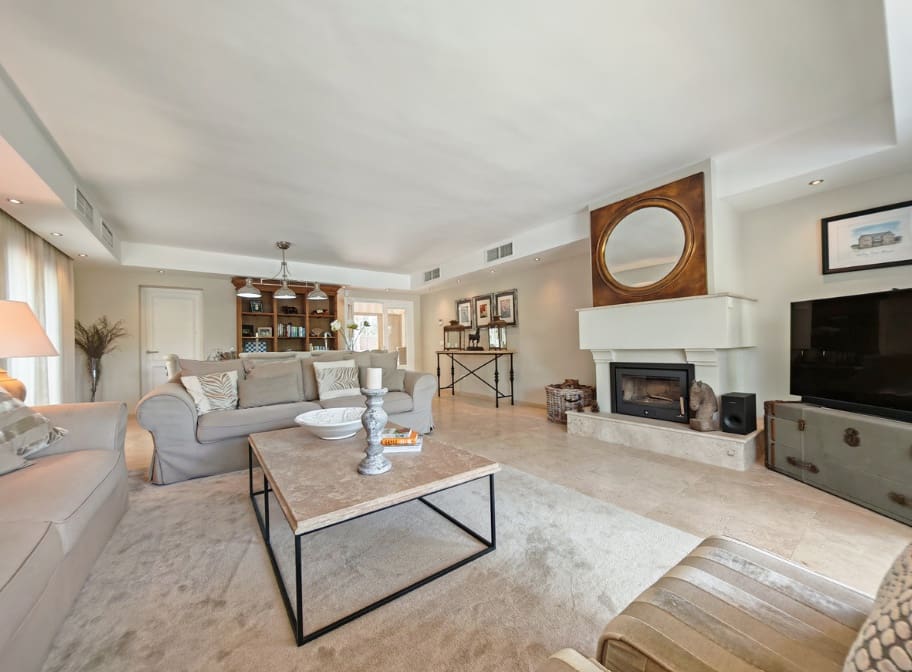 3 sypialnia Willa na sprzedaż w La Cala de Mijas z basenem garażem - 1 600 000 € (Ref: 10088952)