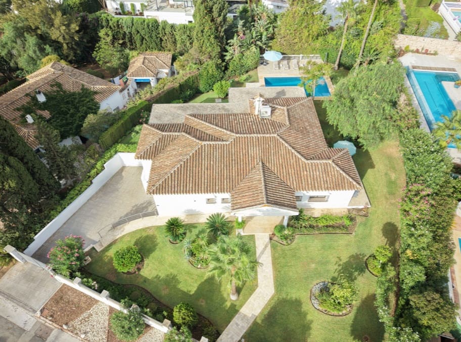 3 sypialnia Willa na sprzedaż w La Cala de Mijas z basenem garażem - 1 600 000 € (Ref: 10088952)
