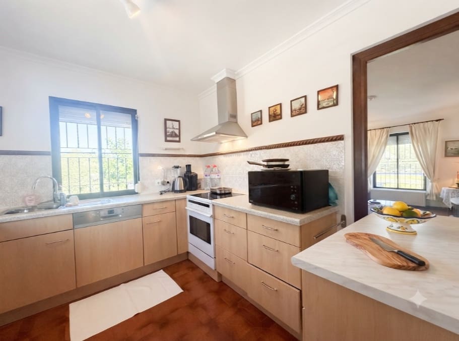 3 Zimmer Villa zu verkaufen in Mijas Costa mit Pool Garage - 950.000 € (Ref: 10088953)