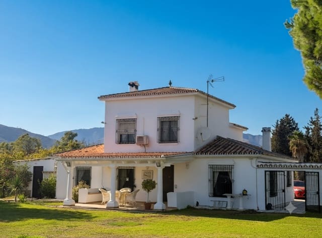 3 Zimmer Villa zu verkaufen in Mijas Costa, Mijas mit Pool Garage - 950.000 € (Ref: 10088953)