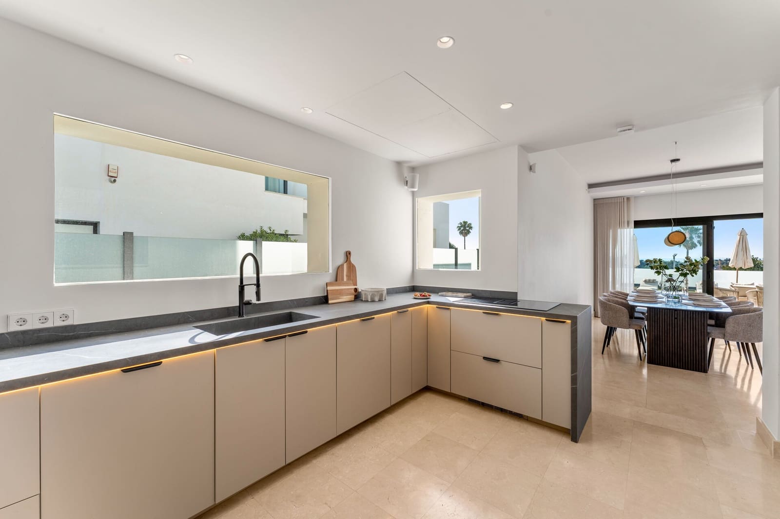 5 quarto Moradia para venda em Marbella com piscina garagem - 2 595 000 € (Ref: 10115495)