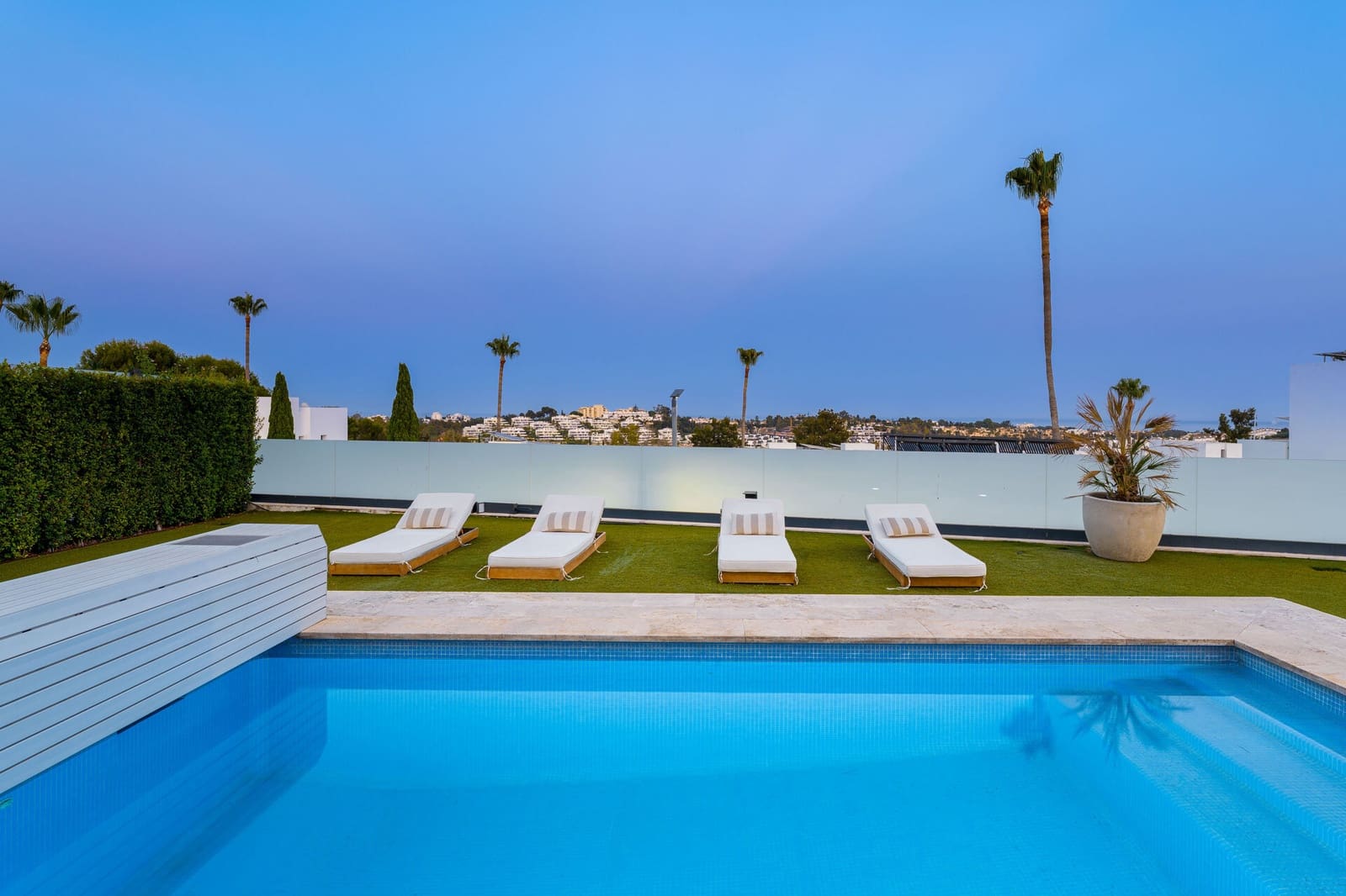 5 quarto Moradia para venda em Marbella com piscina garagem - 2 595 000 € (Ref: 10115495)