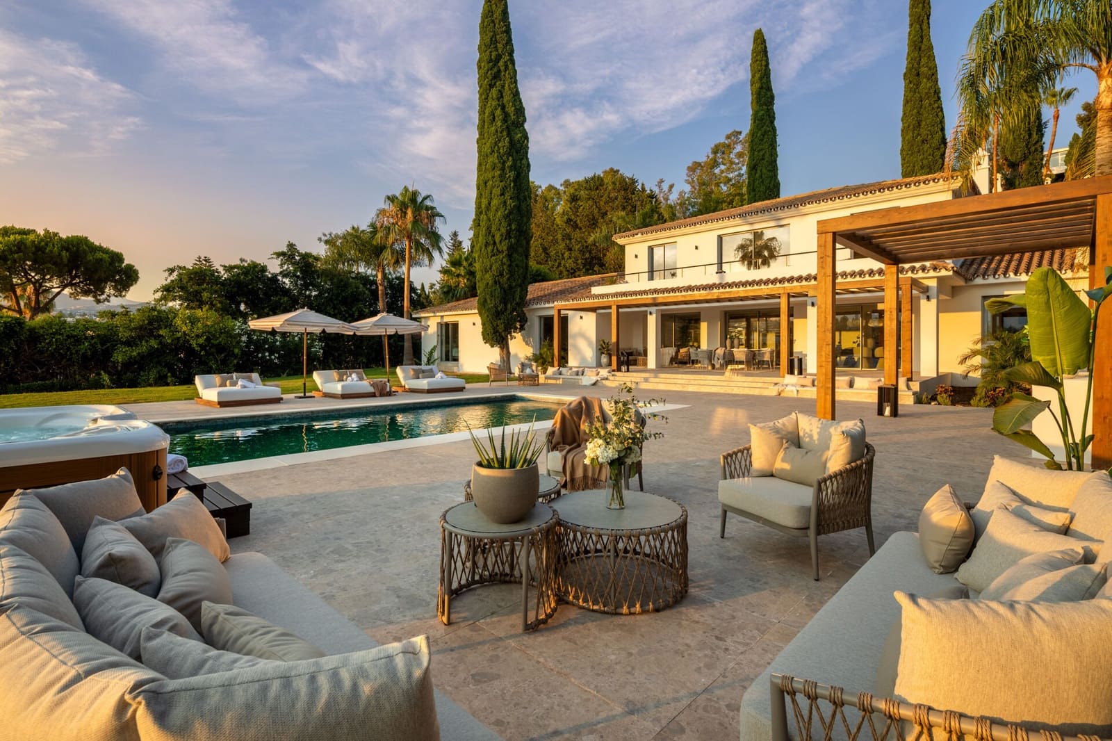 5 Zimmer Villa zu verkaufen in Marbella mit Pool Garage - 3.595.000 € (Ref: 10115497)